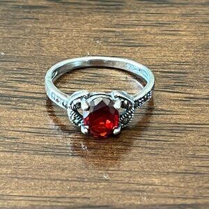 925 Silver Garnet Ring Size 7